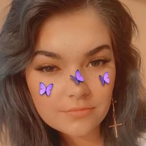 Meet your Posher, Michaela